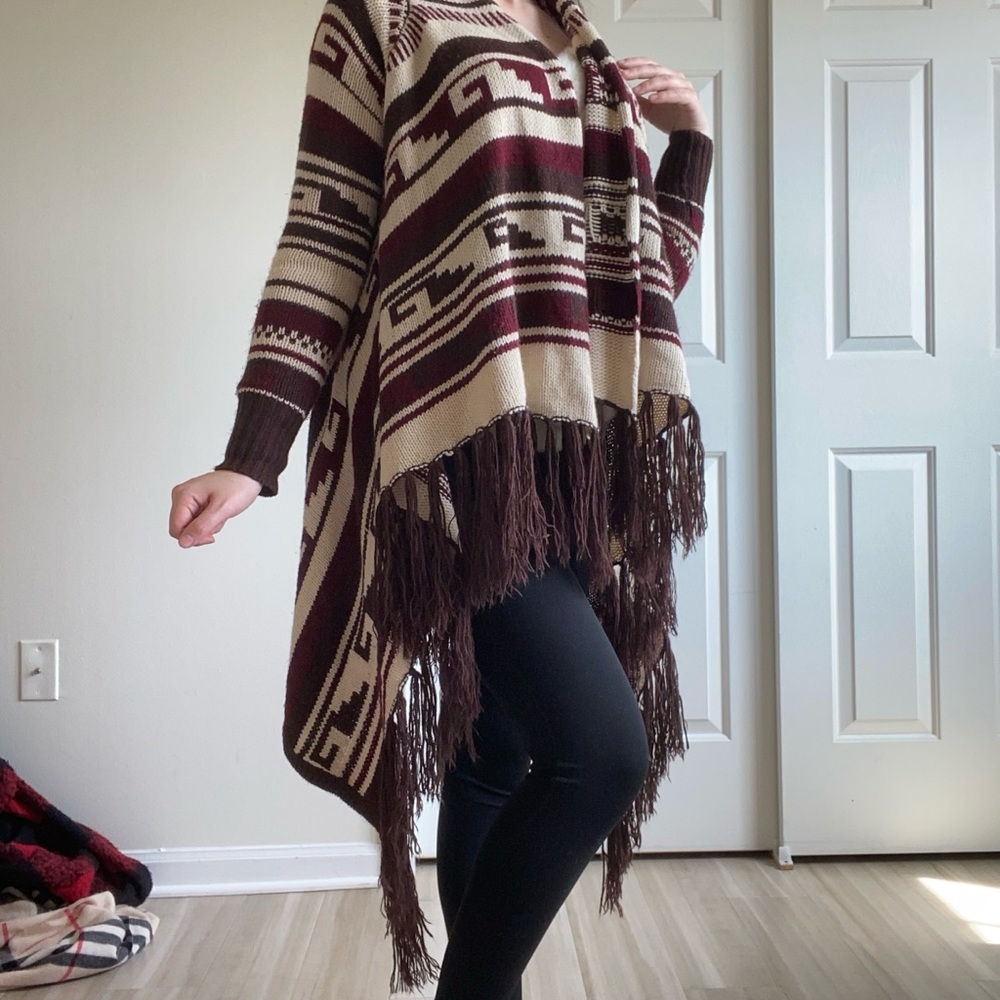 Aztec Patterned Fringe Sweater - Brown and Cream - Picture 4 of 7
